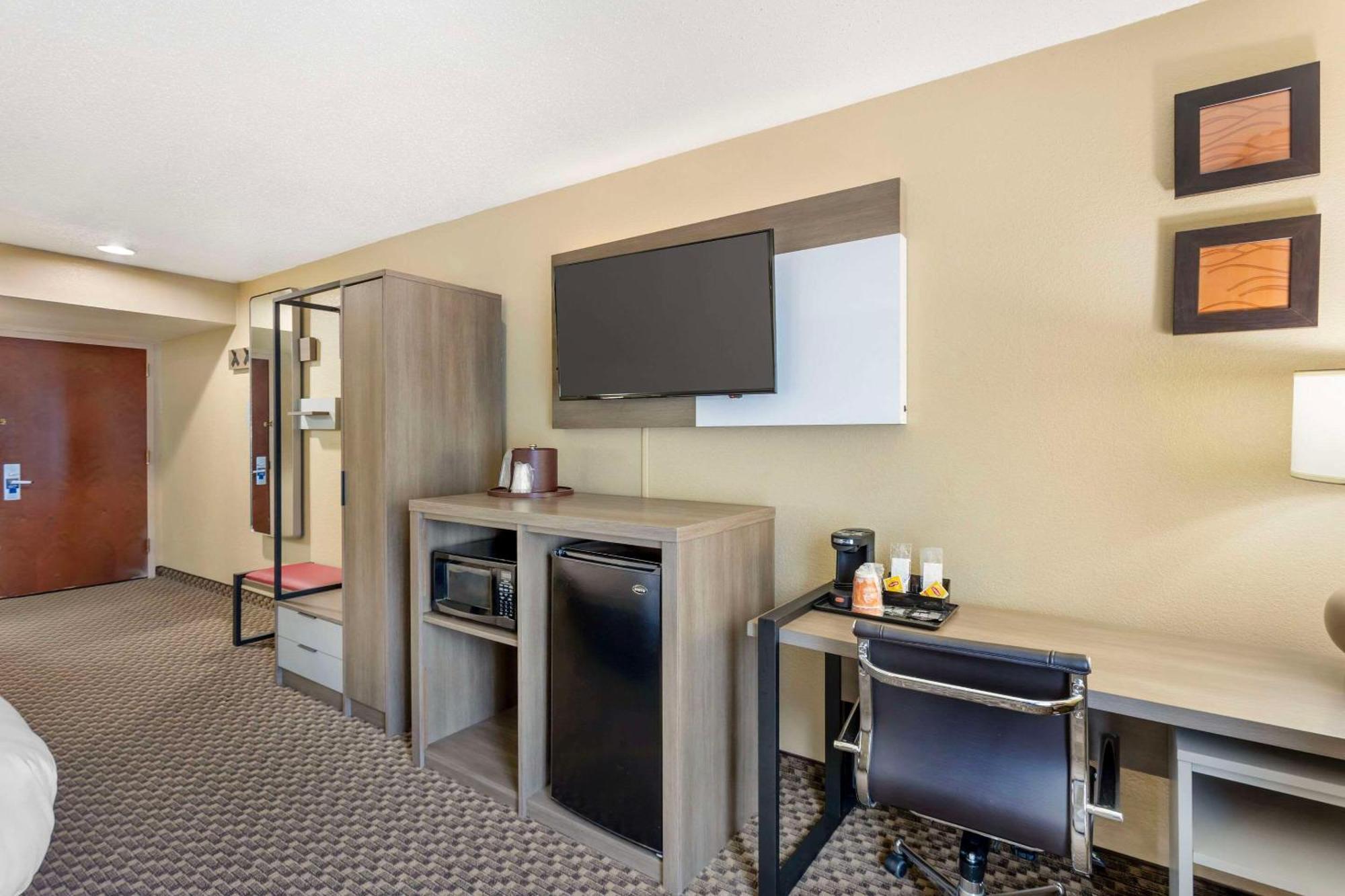 Comfort Inn & Suites Carneys Point Kültér fotó