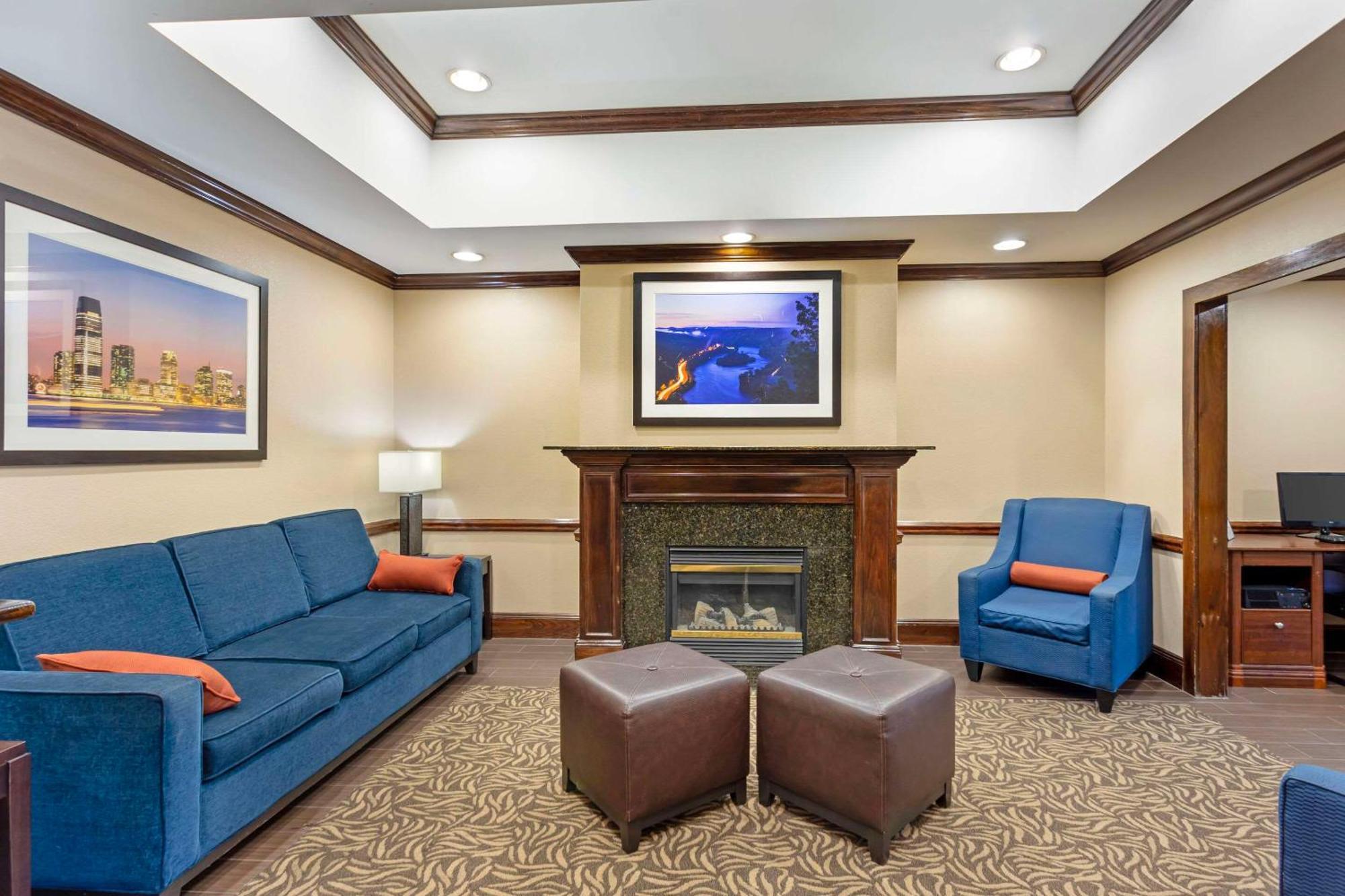 Comfort Inn & Suites Carneys Point Kültér fotó